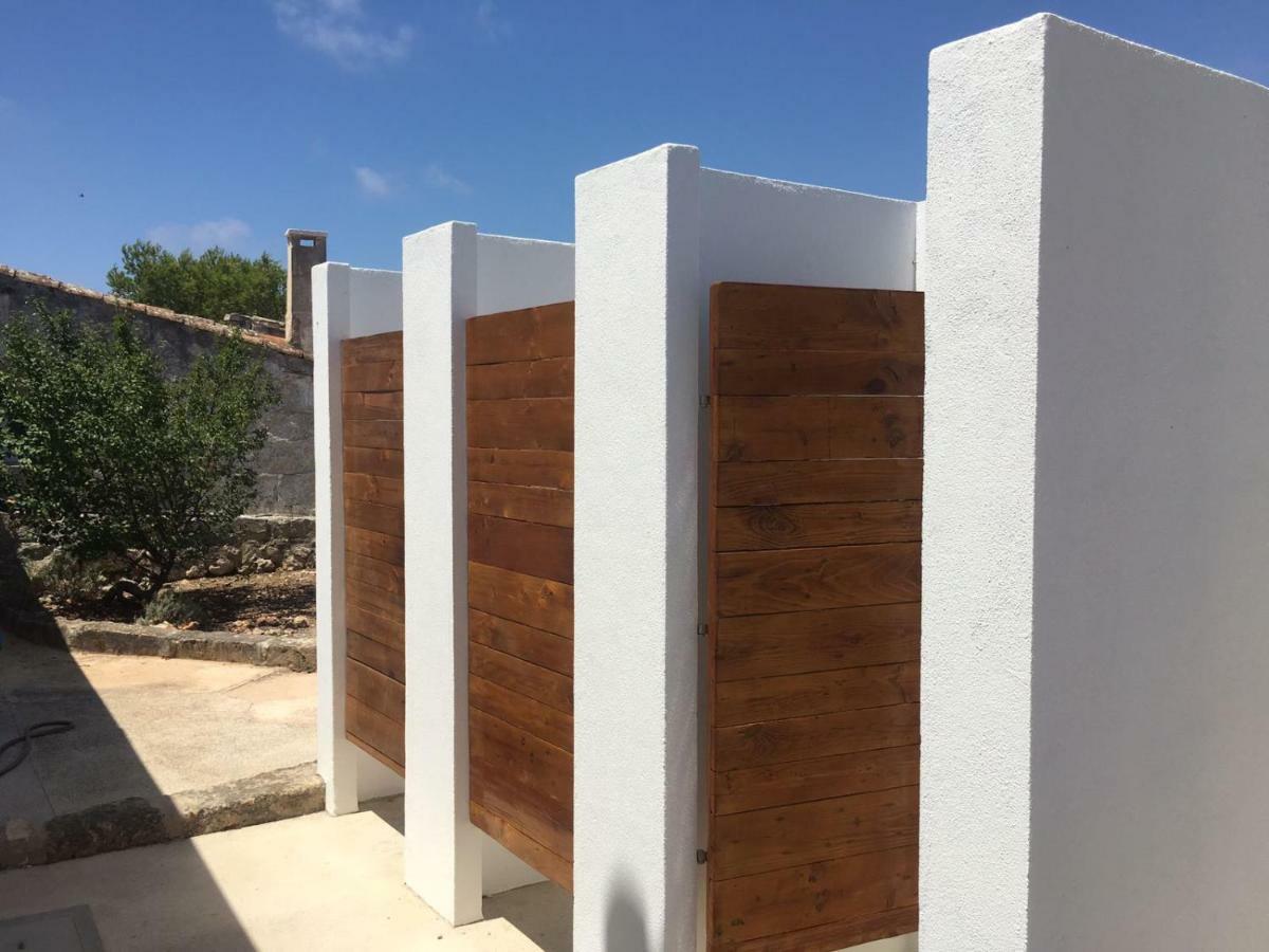 Hostel Refugi Biniati Vell Sant Lluís